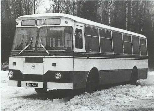 ЛиАЗ-677М. Журнал «Наши автобусы». Иллюстрация 5