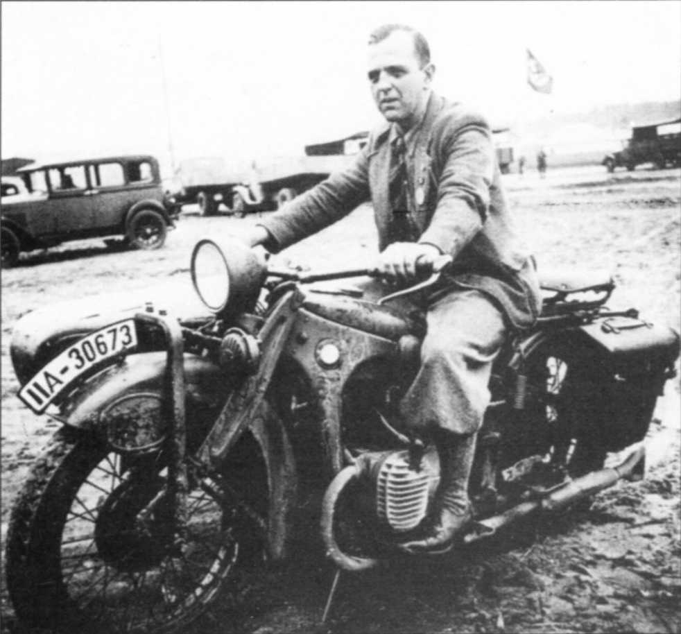 Мотоциклы Вермахта. Военное фото. Иллюстрация 44
